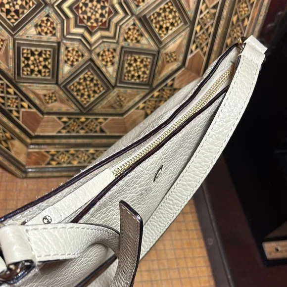 kate spade Leather Shoulder Crossbody Bag Two Tone Cream Black 10”Lx9.5”Hx2”W - Picture 7 of 17